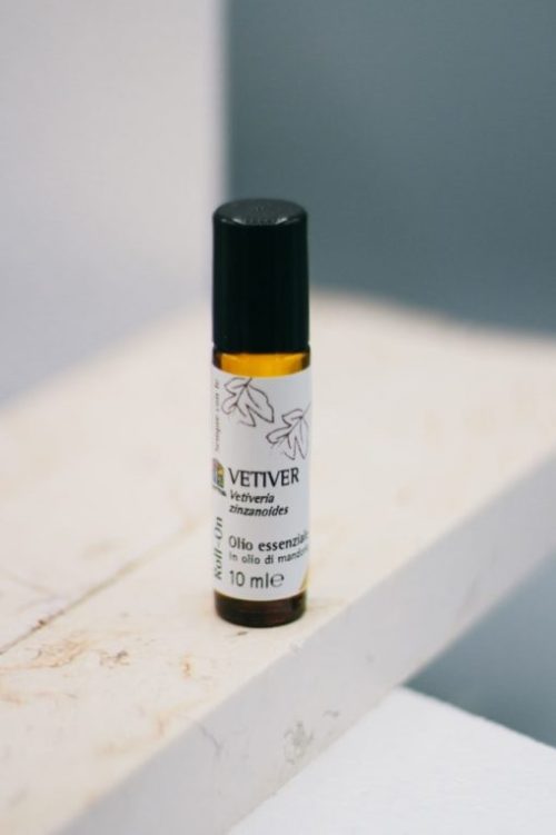 Olfattiva Vetiver e Oak in Roll On.
