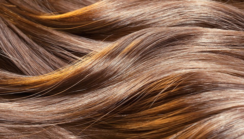 Cura dei capelli dopo l'estate
