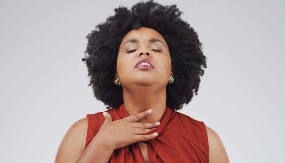 Curare la faringite in modo naturale